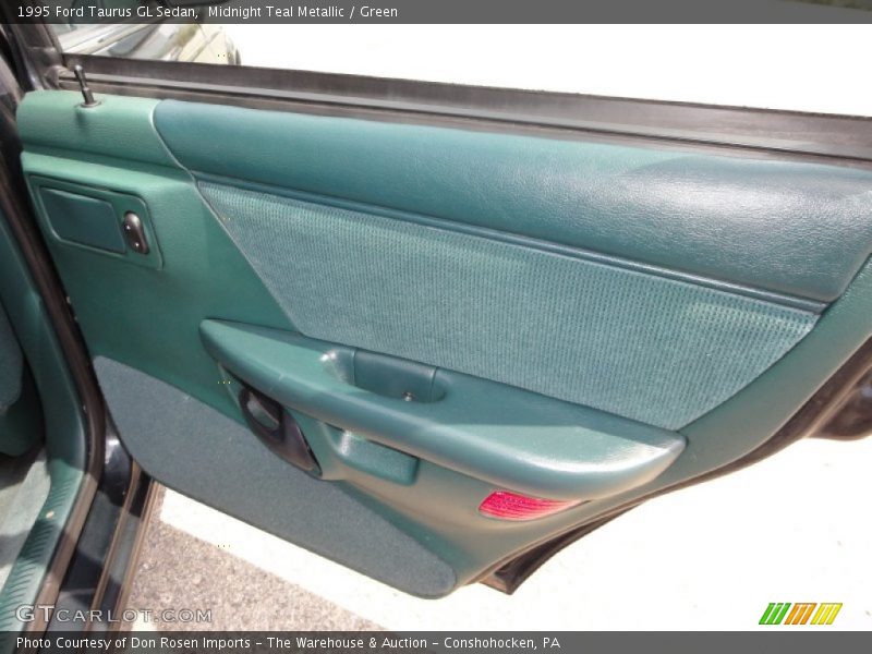 Midnight Teal Metallic / Green 1995 Ford Taurus GL Sedan