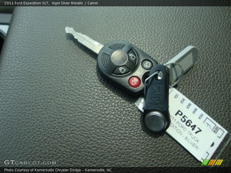 Ingot Silver Metallic / Camel 2011 Ford Expedition XLT