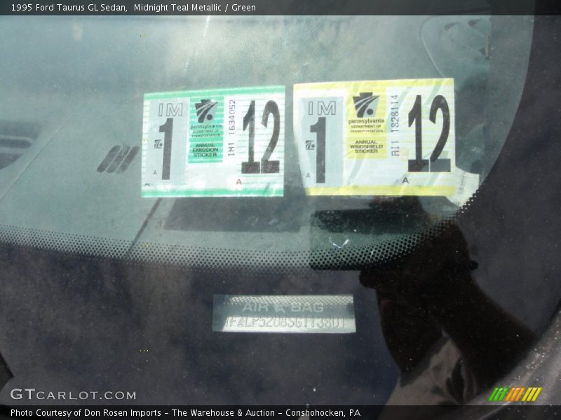 Midnight Teal Metallic / Green 1995 Ford Taurus GL Sedan