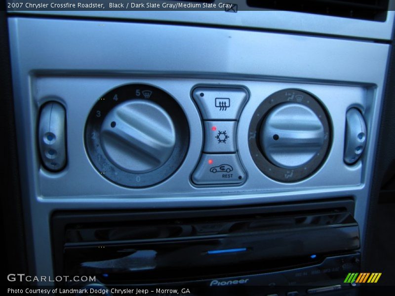 Controls of 2007 Crossfire Roadster