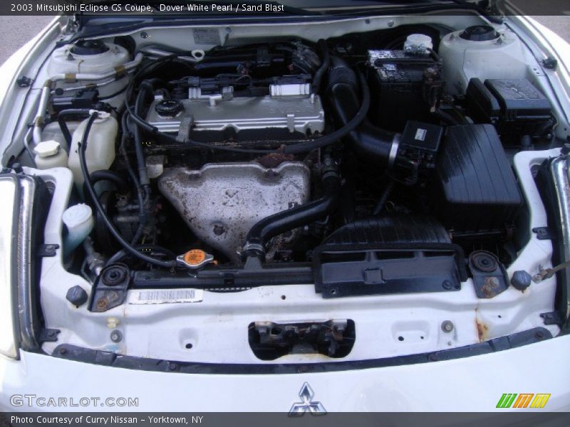 Dover White Pearl / Sand Blast 2003 Mitsubishi Eclipse GS Coupe