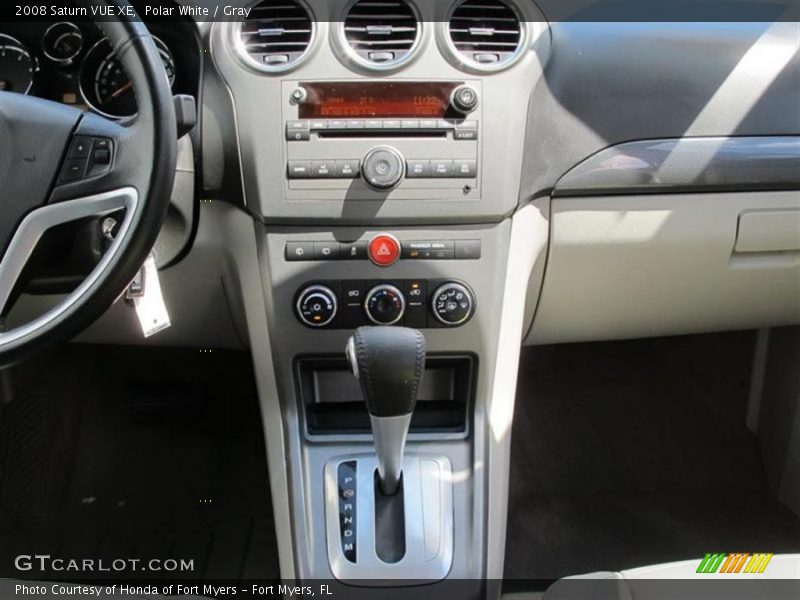 Polar White / Gray 2008 Saturn VUE XE