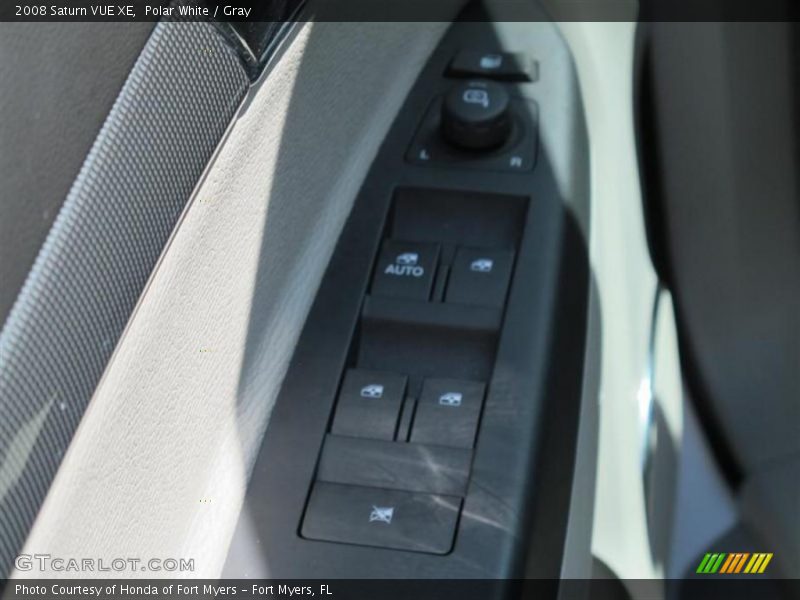 Polar White / Gray 2008 Saturn VUE XE