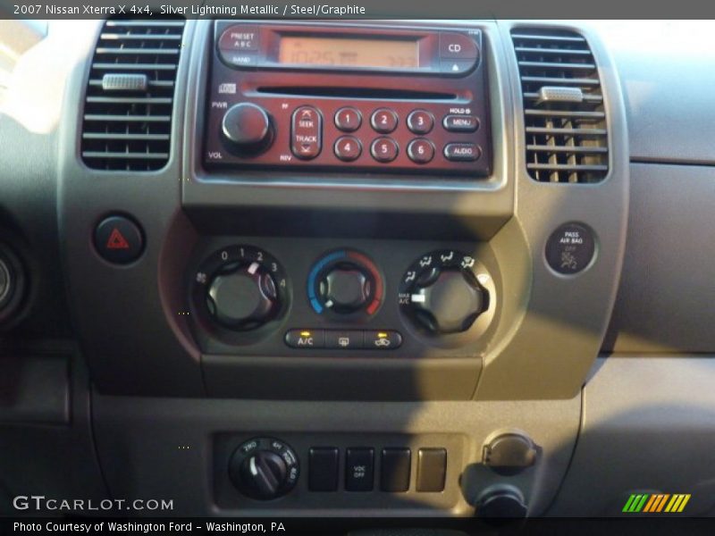 Silver Lightning Metallic / Steel/Graphite 2007 Nissan Xterra X 4x4