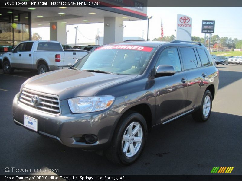 Magnetic Gray Metallic / Ash 2010 Toyota Highlander