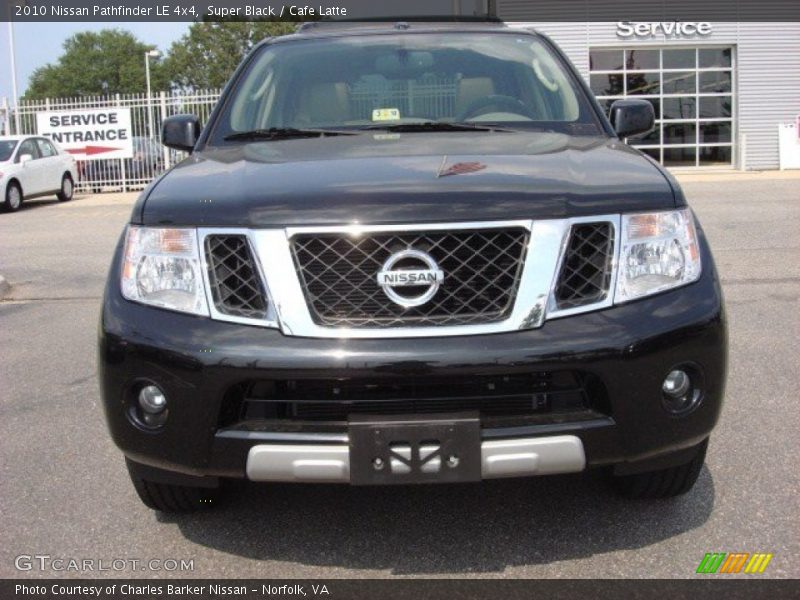 Super Black / Cafe Latte 2010 Nissan Pathfinder LE 4x4