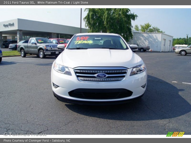 White Platinum Tri-Coat / Light Stone 2011 Ford Taurus SEL