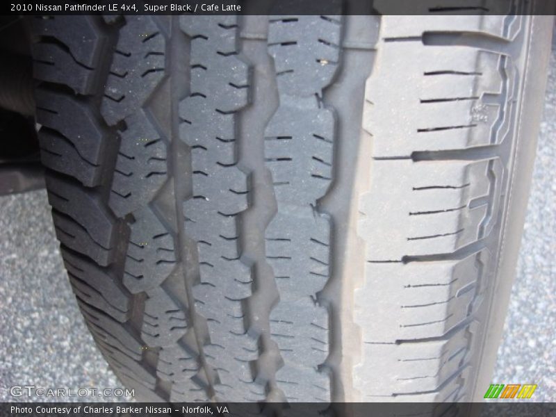 Super Black / Cafe Latte 2010 Nissan Pathfinder LE 4x4