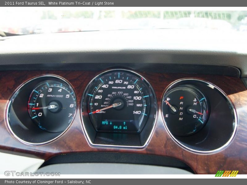White Platinum Tri-Coat / Light Stone 2011 Ford Taurus SEL