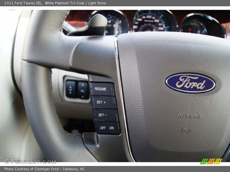White Platinum Tri-Coat / Light Stone 2011 Ford Taurus SEL