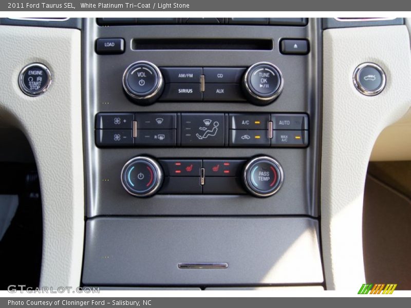 White Platinum Tri-Coat / Light Stone 2011 Ford Taurus SEL