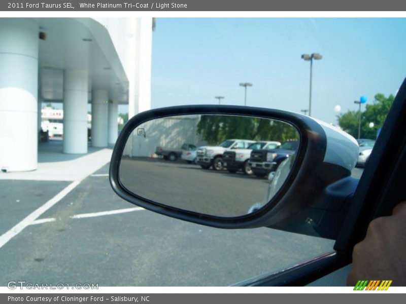 White Platinum Tri-Coat / Light Stone 2011 Ford Taurus SEL