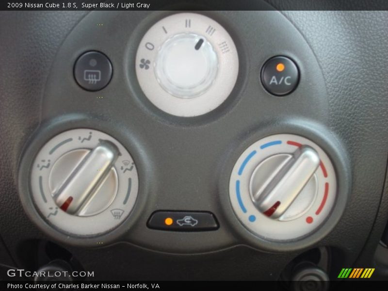 Super Black / Light Gray 2009 Nissan Cube 1.8 S