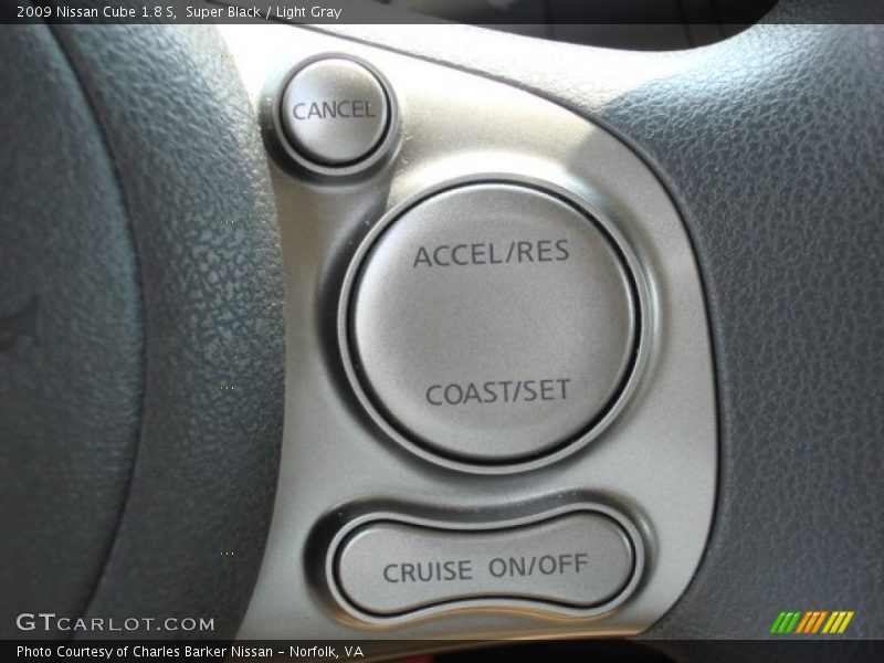 Super Black / Light Gray 2009 Nissan Cube 1.8 S