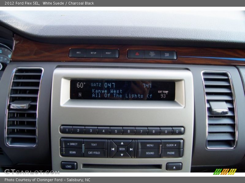 White Suede / Charcoal Black 2012 Ford Flex SEL