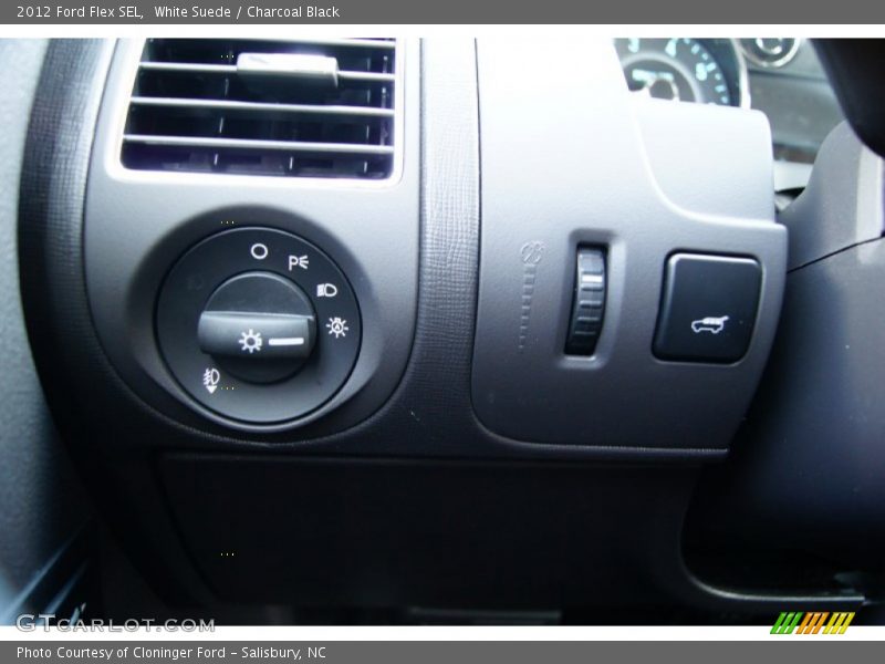 Controls of 2012 Flex SEL