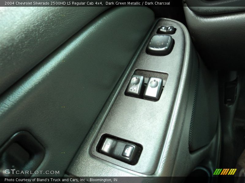 Dark Green Metallic / Dark Charcoal 2004 Chevrolet Silverado 2500HD LS Regular Cab 4x4