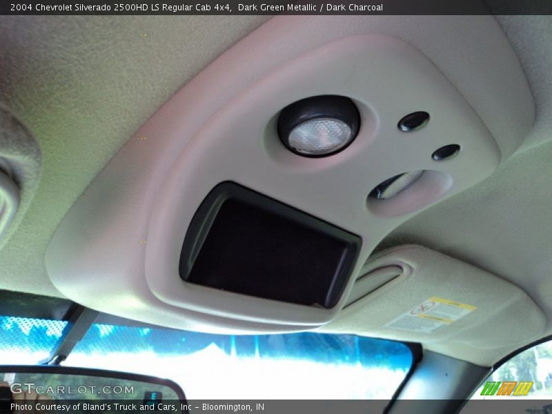 Dark Green Metallic / Dark Charcoal 2004 Chevrolet Silverado 2500HD LS Regular Cab 4x4