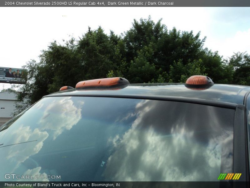 Dark Green Metallic / Dark Charcoal 2004 Chevrolet Silverado 2500HD LS Regular Cab 4x4