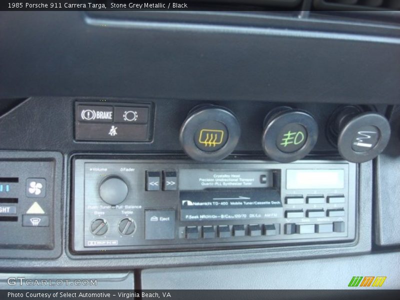 Controls of 1985 911 Carrera Targa
