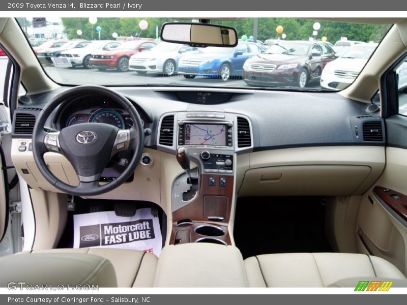 Blizzard Pearl / Ivory 2009 Toyota Venza I4