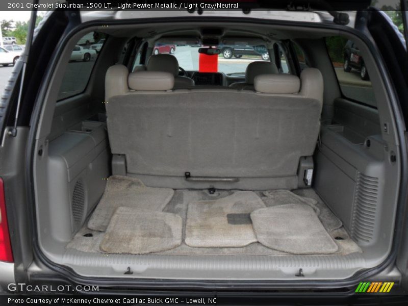  2001 Suburban 1500 LT Trunk