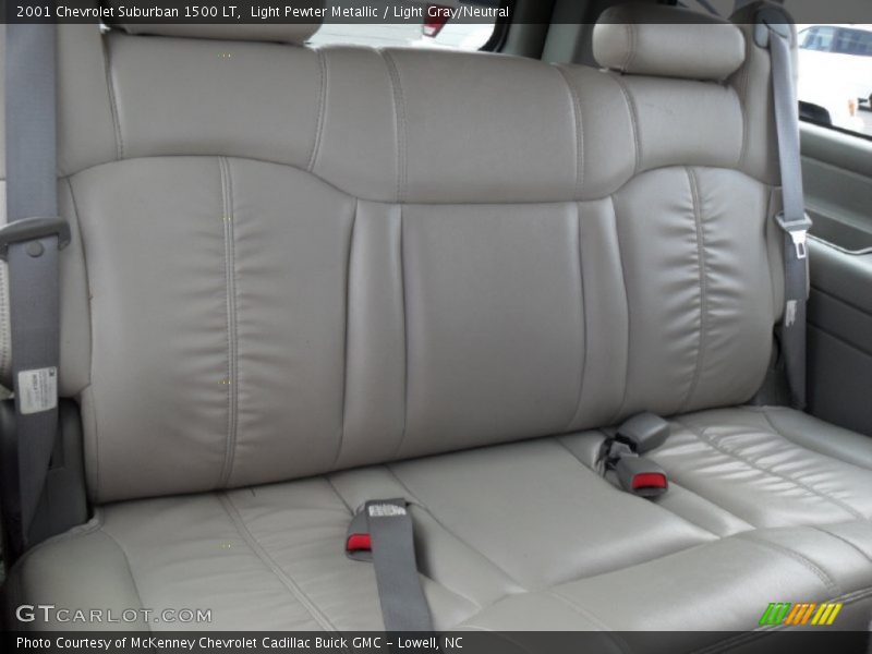 2001 Suburban 1500 LT Light Gray/Neutral Interior