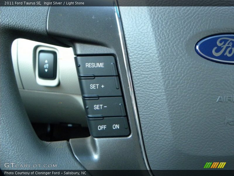 Ingot Silver / Light Stone 2011 Ford Taurus SE
