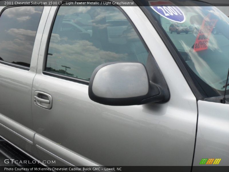 Light Pewter Metallic / Light Gray/Neutral 2001 Chevrolet Suburban 1500 LT