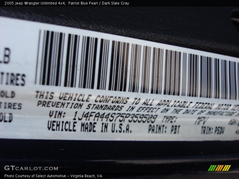 Patriot Blue Pearl / Dark Slate Gray 2005 Jeep Wrangler Unlimited 4x4
