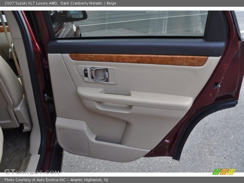 Door Panel of 2007 XL7 Luxury AWD