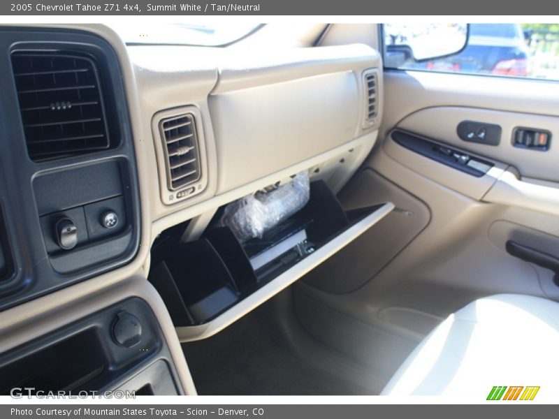 Summit White / Tan/Neutral 2005 Chevrolet Tahoe Z71 4x4