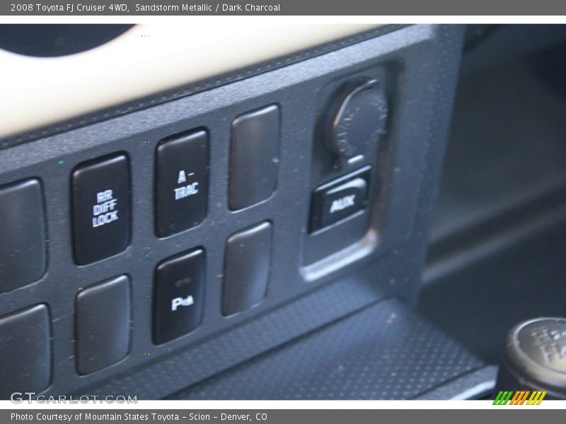 Sandstorm Metallic / Dark Charcoal 2008 Toyota FJ Cruiser 4WD