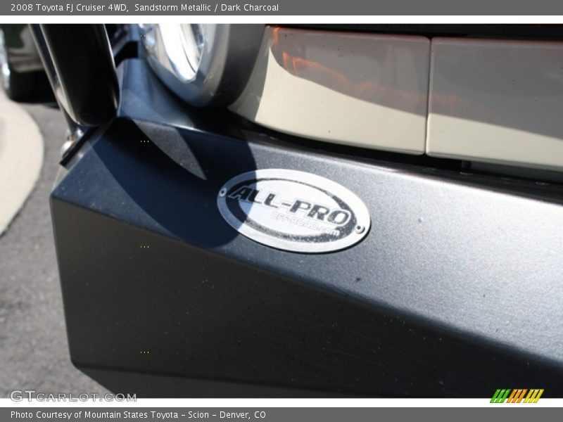 Sandstorm Metallic / Dark Charcoal 2008 Toyota FJ Cruiser 4WD