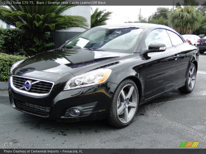 Front 3/4 View of 2011 C70 T5