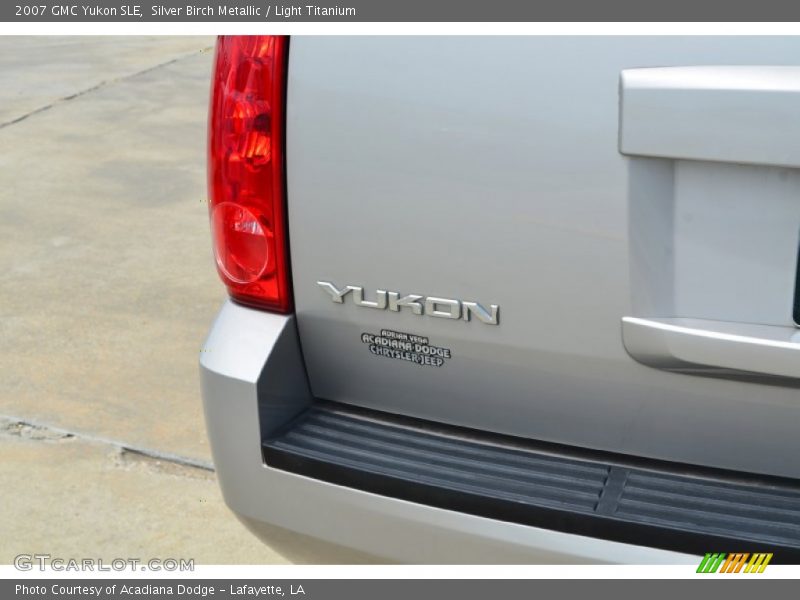Silver Birch Metallic / Light Titanium 2007 GMC Yukon SLE