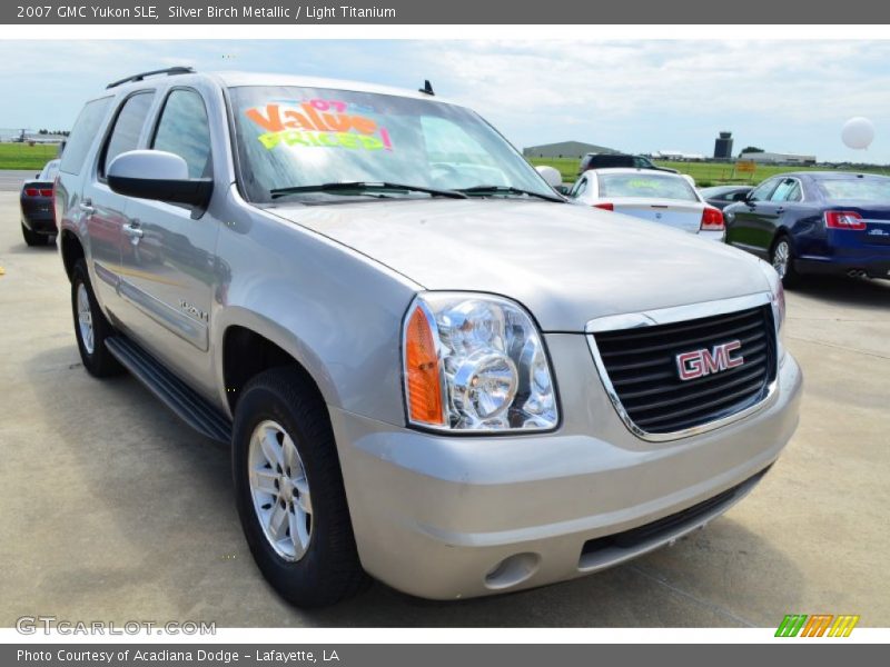 Silver Birch Metallic / Light Titanium 2007 GMC Yukon SLE