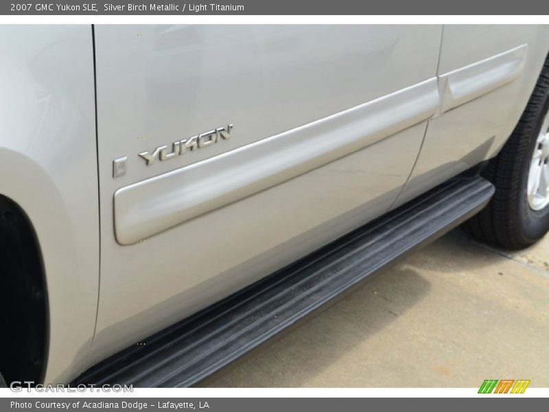 Silver Birch Metallic / Light Titanium 2007 GMC Yukon SLE