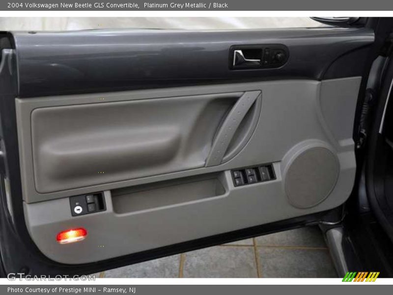 Platinum Grey Metallic / Black 2004 Volkswagen New Beetle GLS Convertible