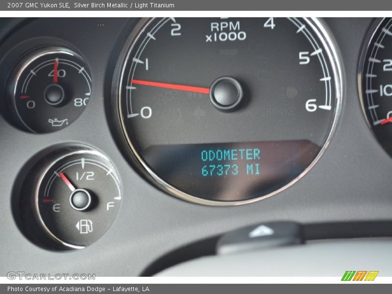 Silver Birch Metallic / Light Titanium 2007 GMC Yukon SLE