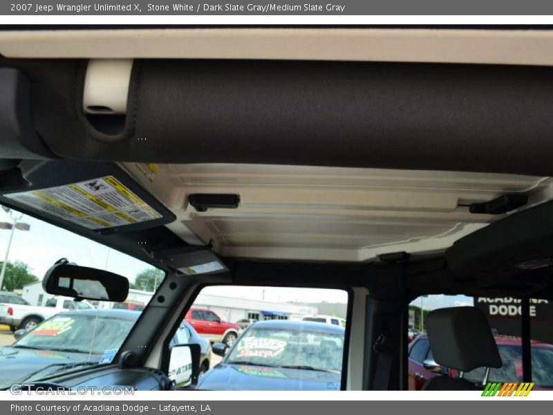 Stone White / Dark Slate Gray/Medium Slate Gray 2007 Jeep Wrangler Unlimited X
