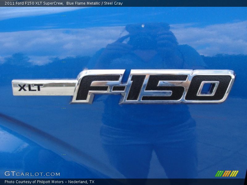  2011 F150 XLT SuperCrew Logo