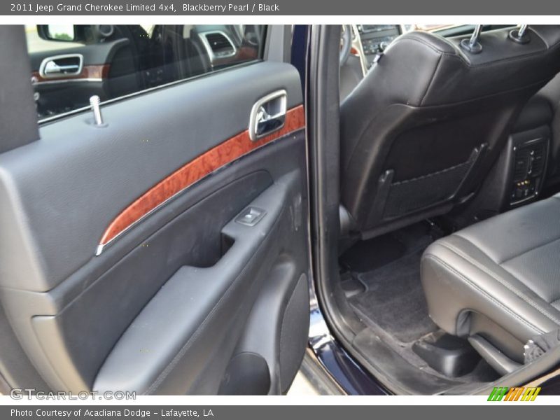 Blackberry Pearl / Black 2011 Jeep Grand Cherokee Limited 4x4