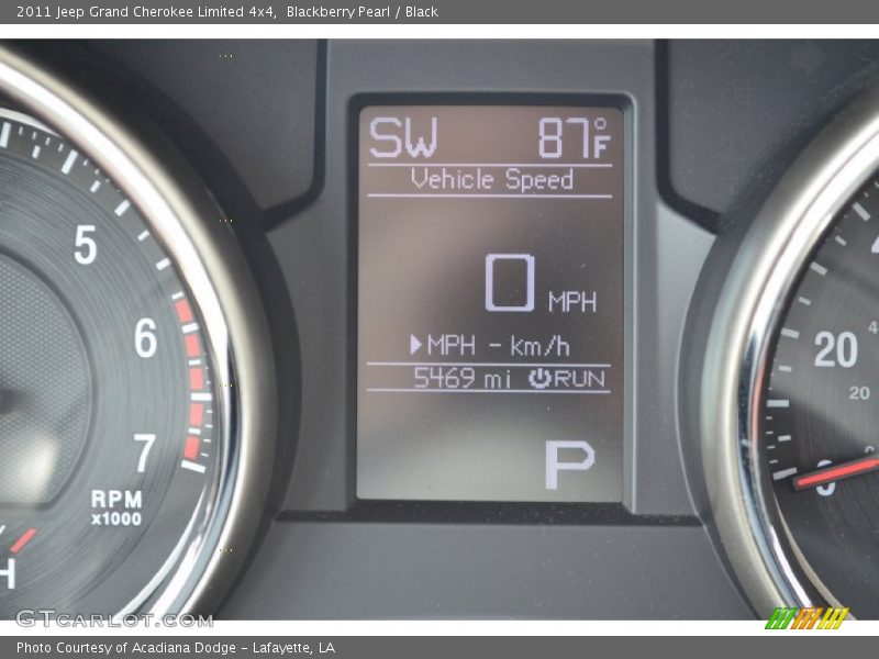 Blackberry Pearl / Black 2011 Jeep Grand Cherokee Limited 4x4
