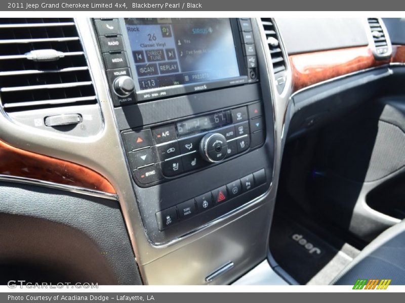 Blackberry Pearl / Black 2011 Jeep Grand Cherokee Limited 4x4