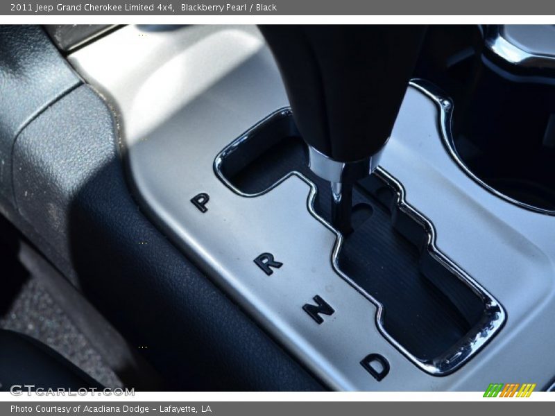 Blackberry Pearl / Black 2011 Jeep Grand Cherokee Limited 4x4