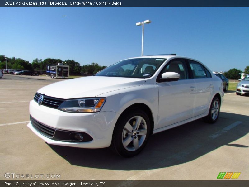 Candy White / Cornsilk Beige 2011 Volkswagen Jetta TDI Sedan
