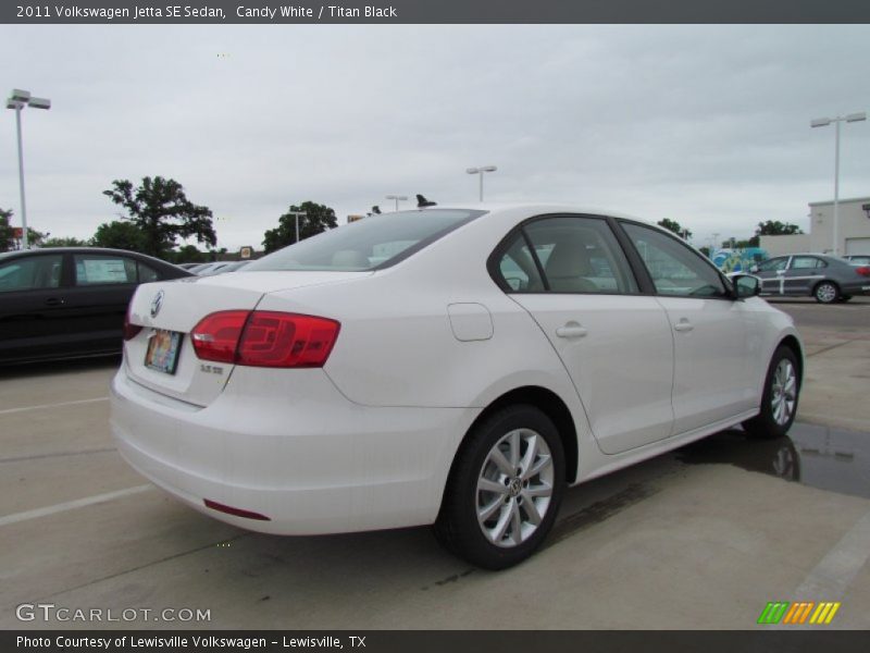 Candy White / Titan Black 2011 Volkswagen Jetta SE Sedan