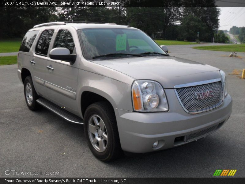 Silver Birch Metallic / Ebony Black 2007 GMC Yukon Denali AWD