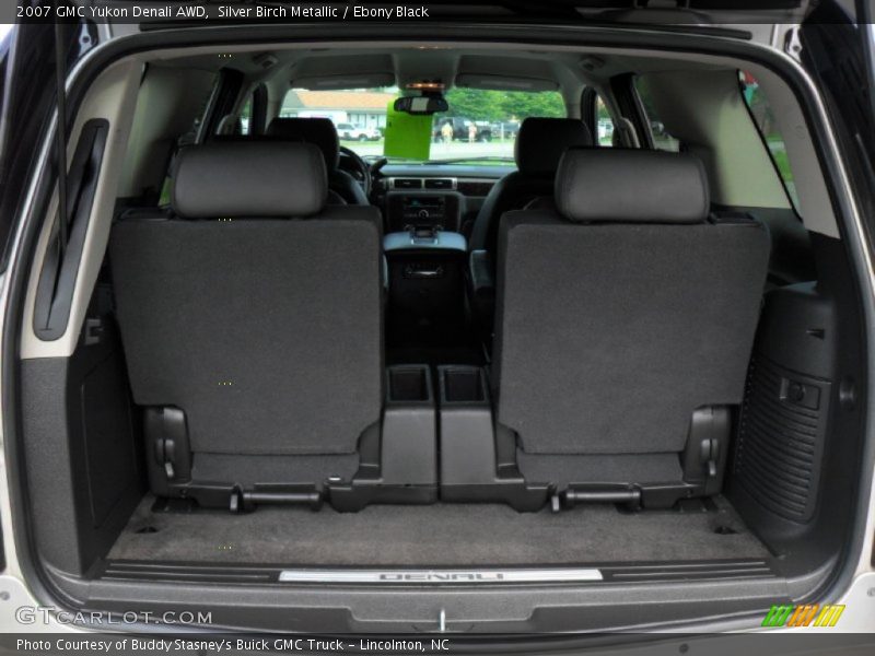 Silver Birch Metallic / Ebony Black 2007 GMC Yukon Denali AWD